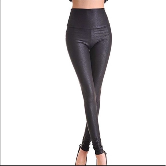 Black Snakeskin Textured Leatherette Leggings - Picture 3 of 5